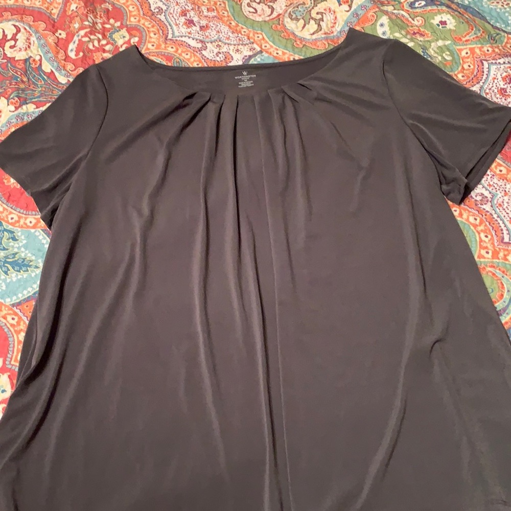Grey Worthington 2x top